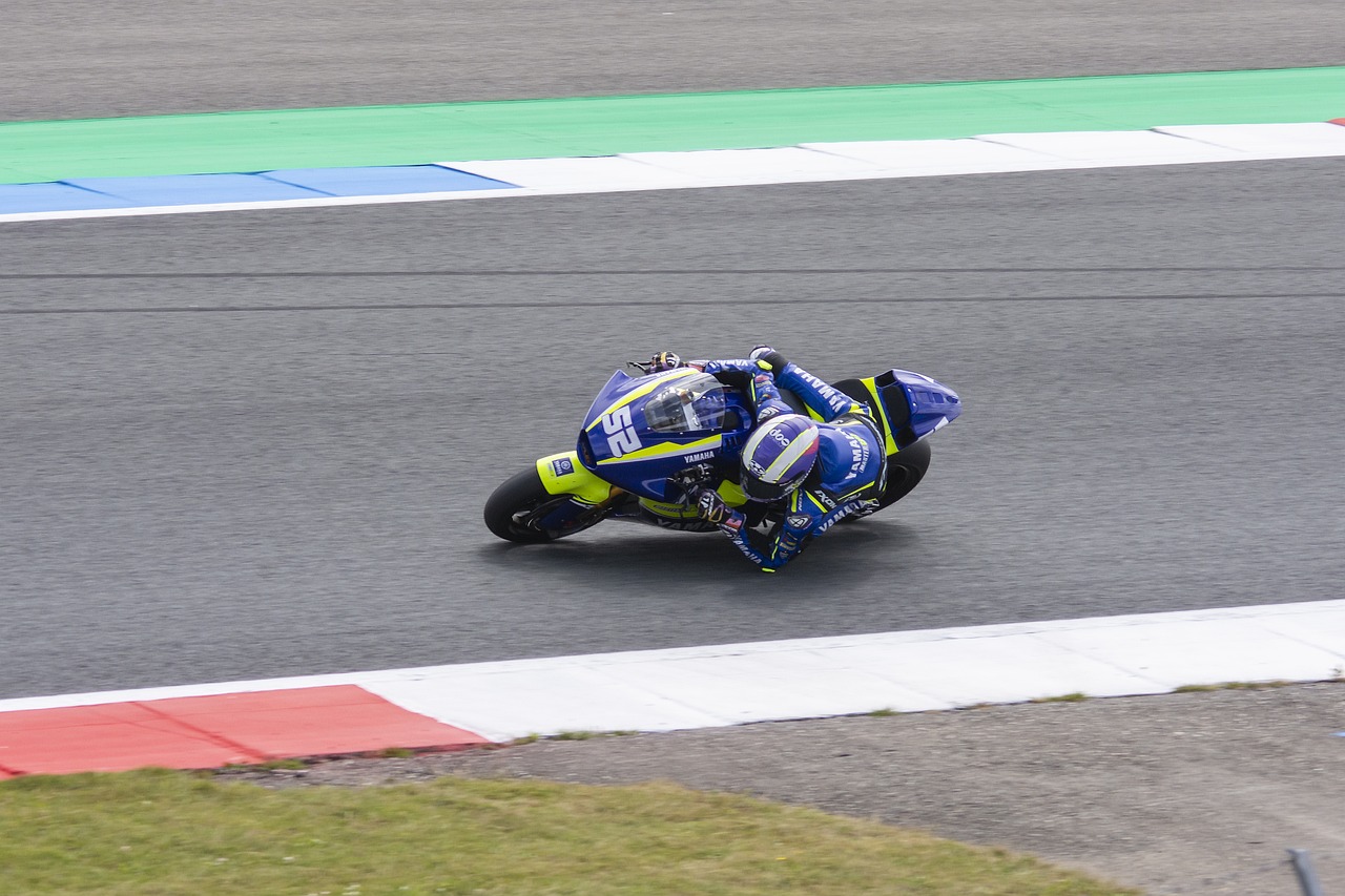 欧冠赛场精彩瞬间：皇马2-1取胜,